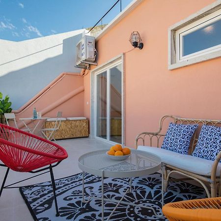 Lovelystay - Sunny 1Bdr Apartment W/Terrace Lisboa Exteriör bild