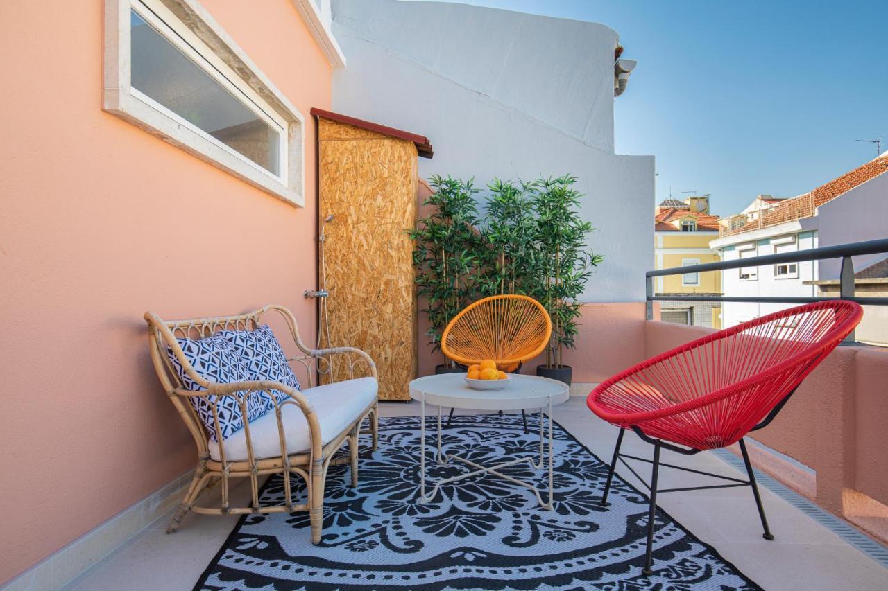 Lovelystay - Sunny 1Bdr Apartment W/Terrace Lisboa Exteriör bild