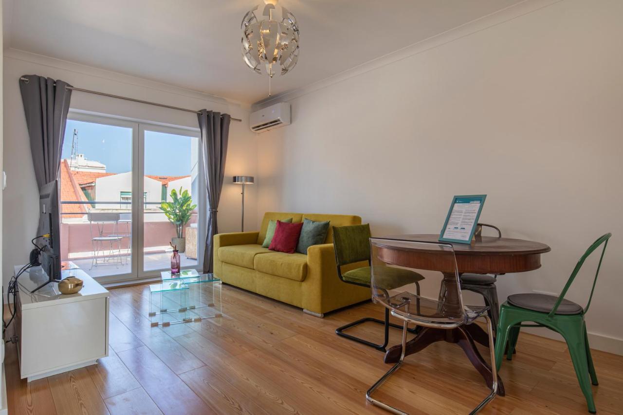 Lovelystay - Sunny 1Bdr Apartment W/Terrace Lisboa Exteriör bild