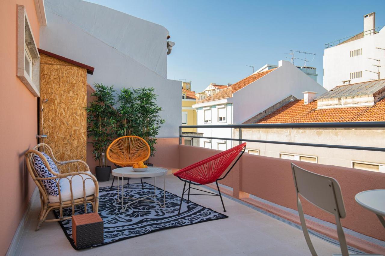 Lovelystay - Sunny 1Bdr Apartment W/Terrace Lisboa Exteriör bild