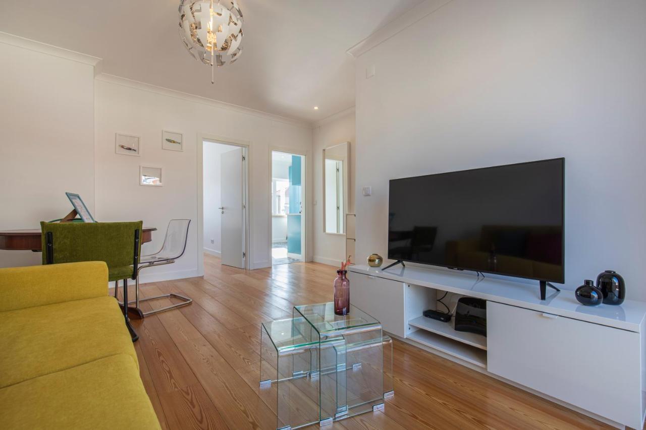 Lovelystay - Sunny 1Bdr Apartment W/Terrace Lisboa Exteriör bild