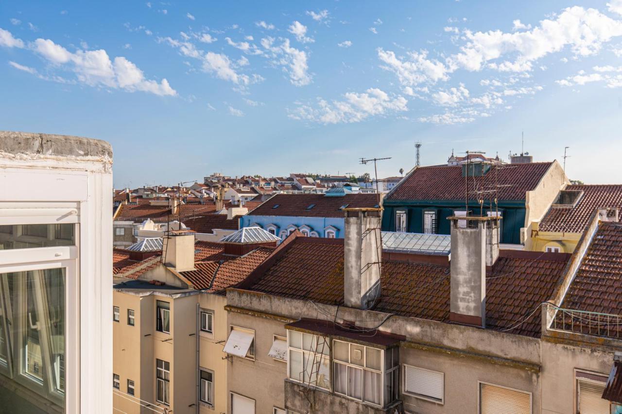 Lovelystay - Sunny 1Bdr Apartment W/Terrace Lisboa Exteriör bild